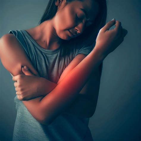 Durerea incheieturii mainii | Cauze, simptome si tratamente – Voltaren
